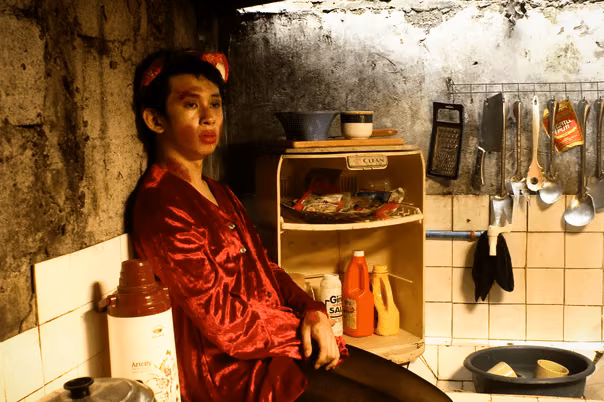 OTTOBRE ROSSO: Mondomanila