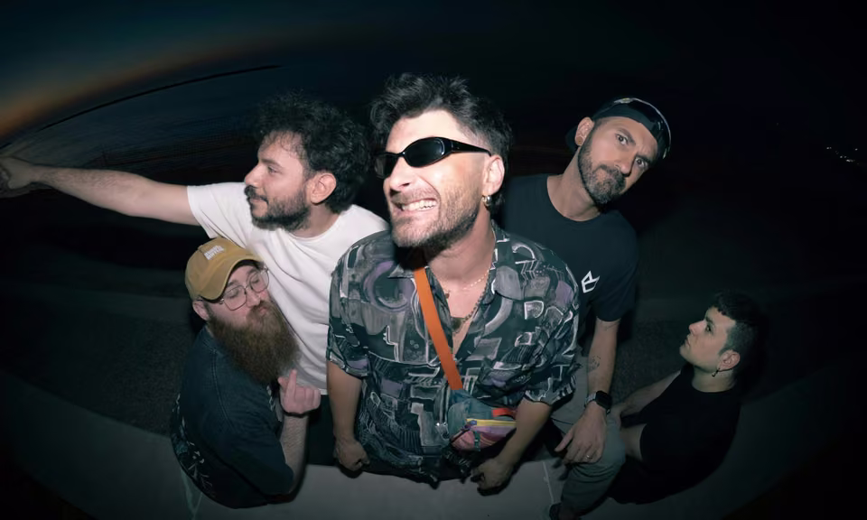 Kallax Club | Comrad + Aurevoir Sofia